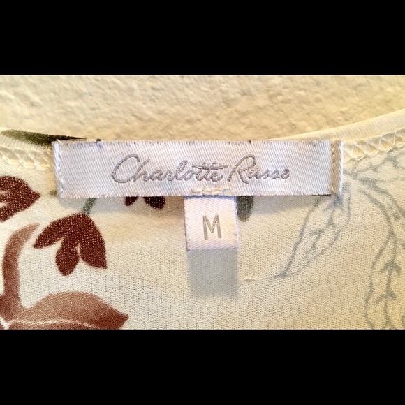 Flower Ribbon Top - Picture 3 of 3